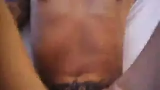 فتاة موشومة تحول شهوتها إلى مال بالاستمناء الصريح