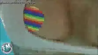 أبيجيل ماك وويتني كينج تشاركان في علاقة ثلاثية مليئة بالسائل المنوي