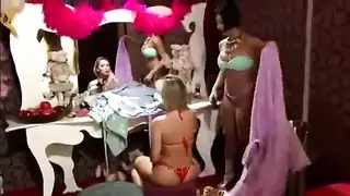 سكسالابن المثير مترجم