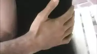 أوقية شرجية للمسنين: جدات جشعات تأخذه