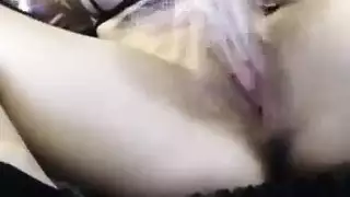 جمال لعوب في جوارب طويلة يحصل على فعل شرجي صريح